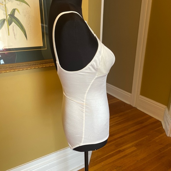 36B shapewear girdle - Picture 4 of 6